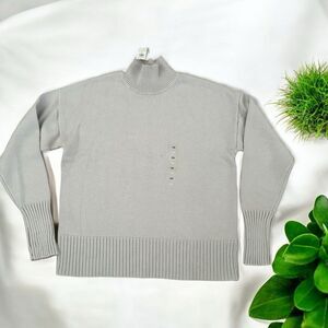 GAP Women’s Gray Long Sleeves High Neck Sweater Size XS NWT